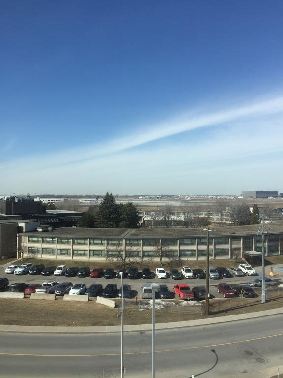 Фото Aloft Montreal Airport