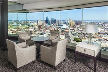 Фото Sheraton Kansas City Hotel at Crown Center