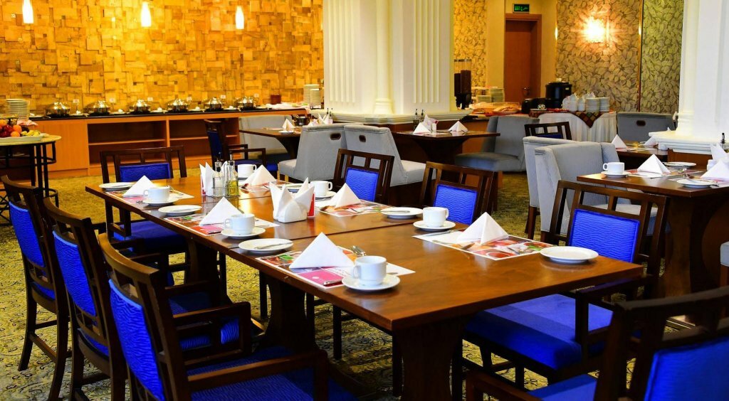 Фото Ramada Al Qassim Hotel And Suites