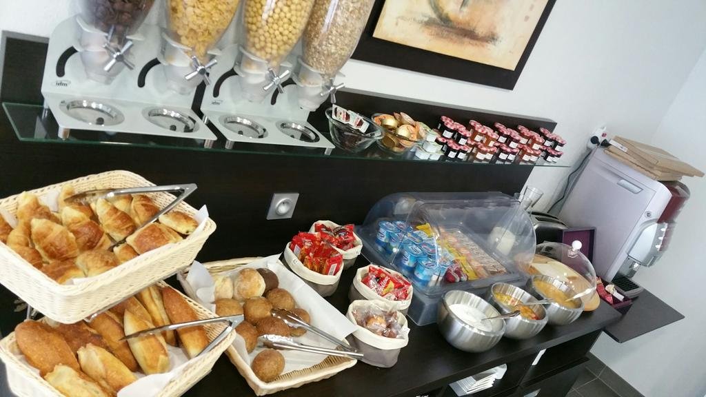 Фото Nemea Nancy Appart'hotel