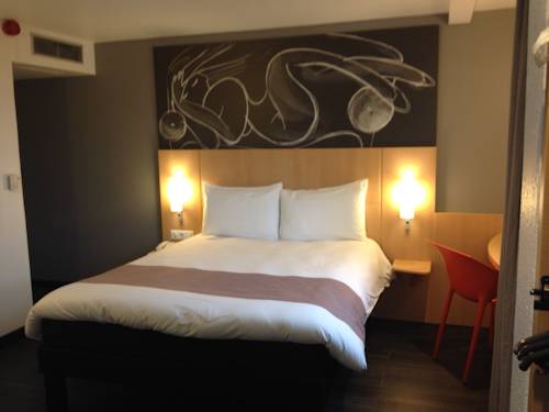 Фото Ibis Saint-Denis Stade Ouest