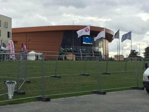 Гостиница Отель Inn Design Paris Saint Quentin в Рамбуйе