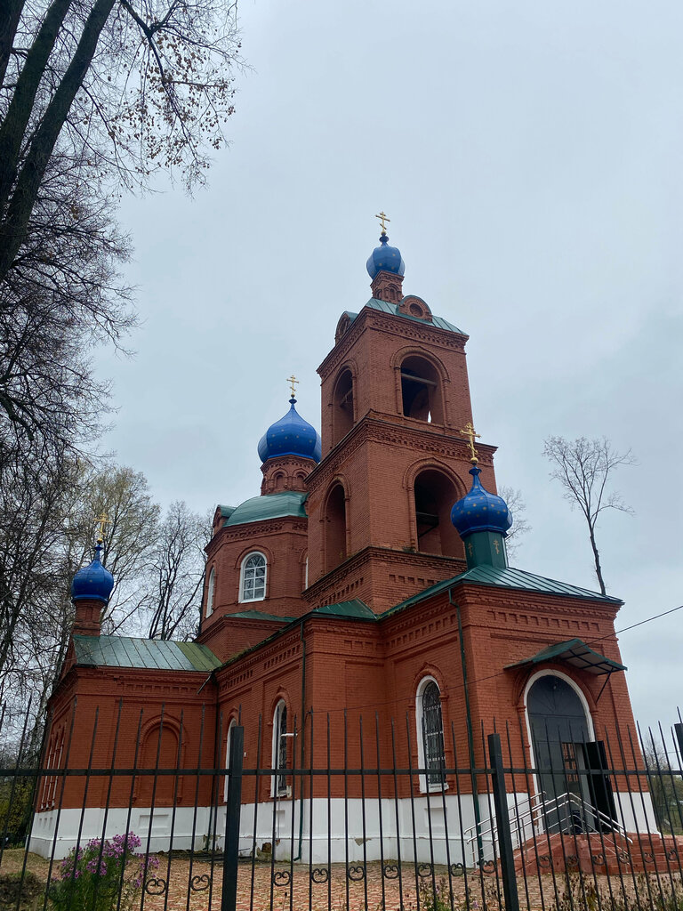 Iglesia ortodoxa Tserkov Rozhdestva Presvyatoy Bogoroditsy, , foto
