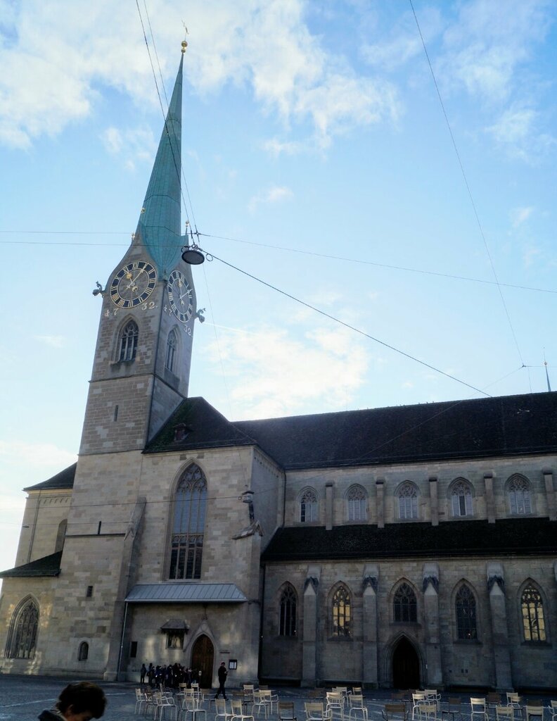 Catholic church St. Peter Pfarrhaus, Zurich, photo