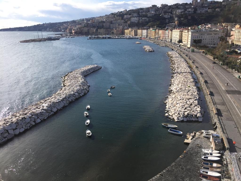 Фото Piazza Bovio 22