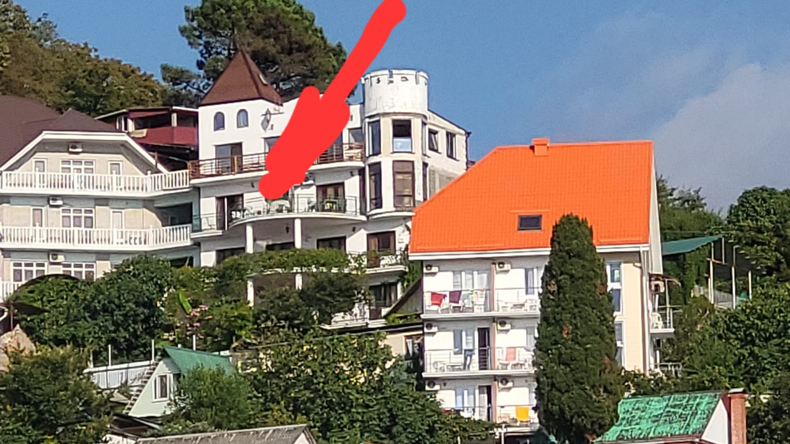 Фото отеля 2