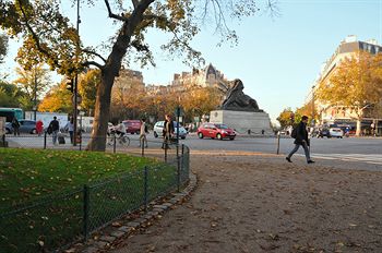 Фото Hotel du Lion