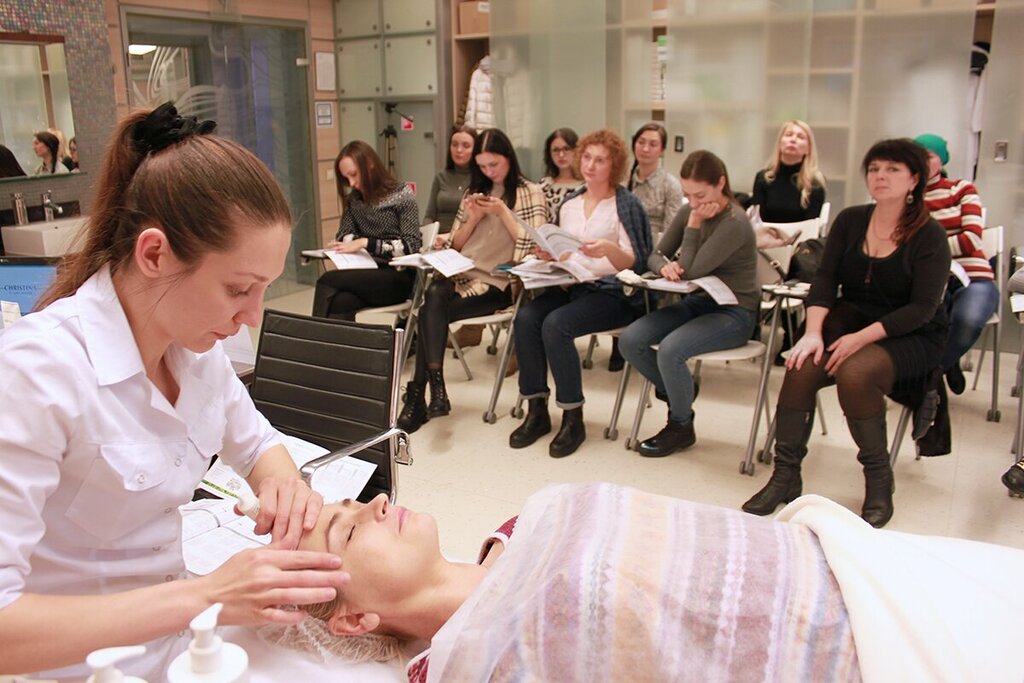 What Sets Greenville's Top Cosmetology Schools Apart from the Rest?
