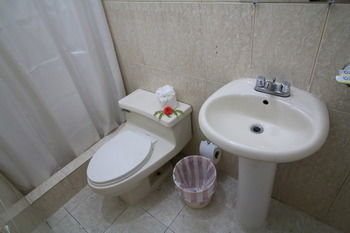 Фото Отель Odette Colonial