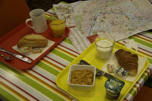 Фото Le Montclair Montmartre by River