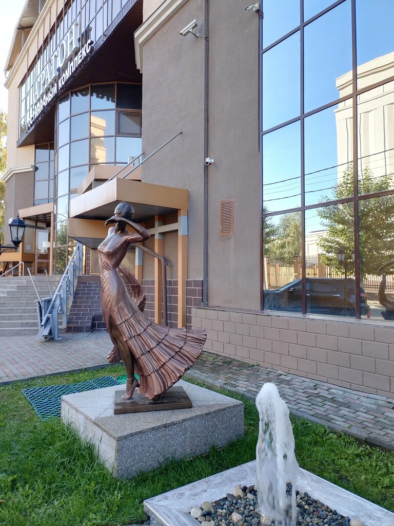Genre sculpture Танцующая девушка, Ryazan, photo