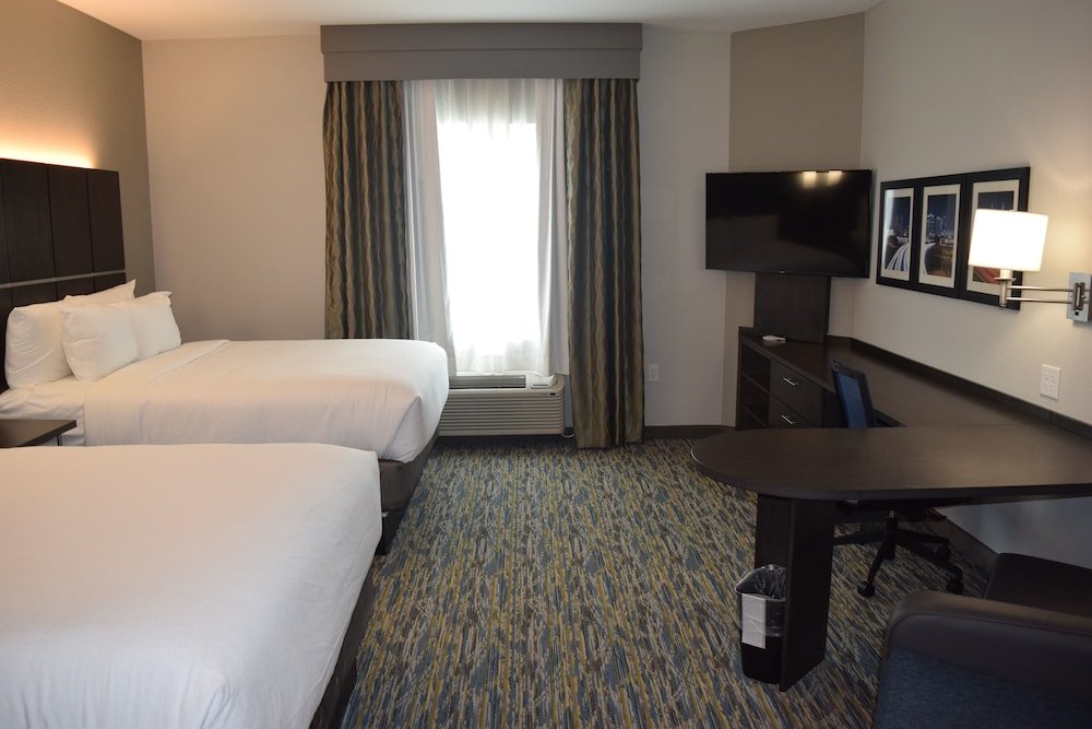 Фото Candlewood Suites Nashville - Metro Center, an Ihg Hotel