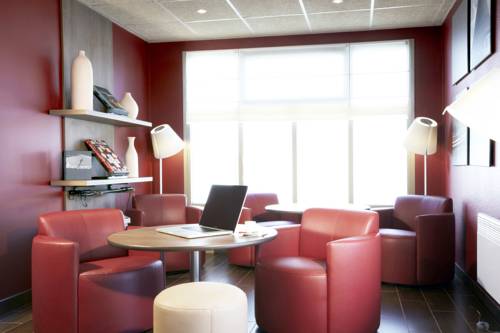 Фото Hotel Campanile Montesson - Le Vésinet