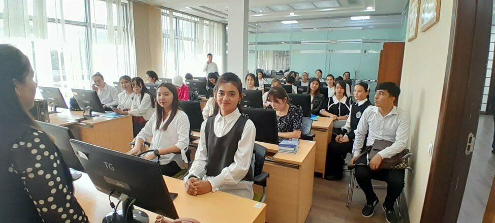 University Tdpu Library, Tashkent, photo