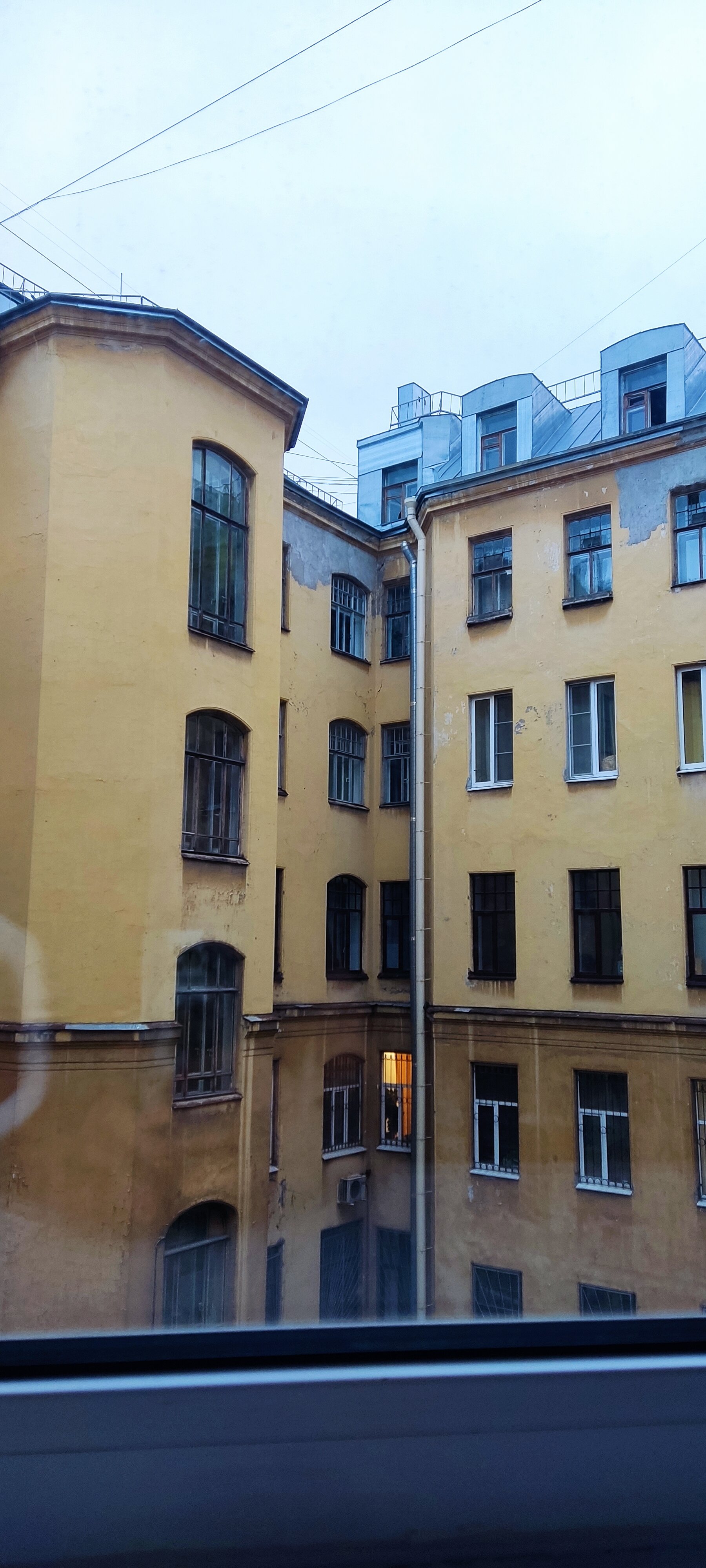 Фото Демократ