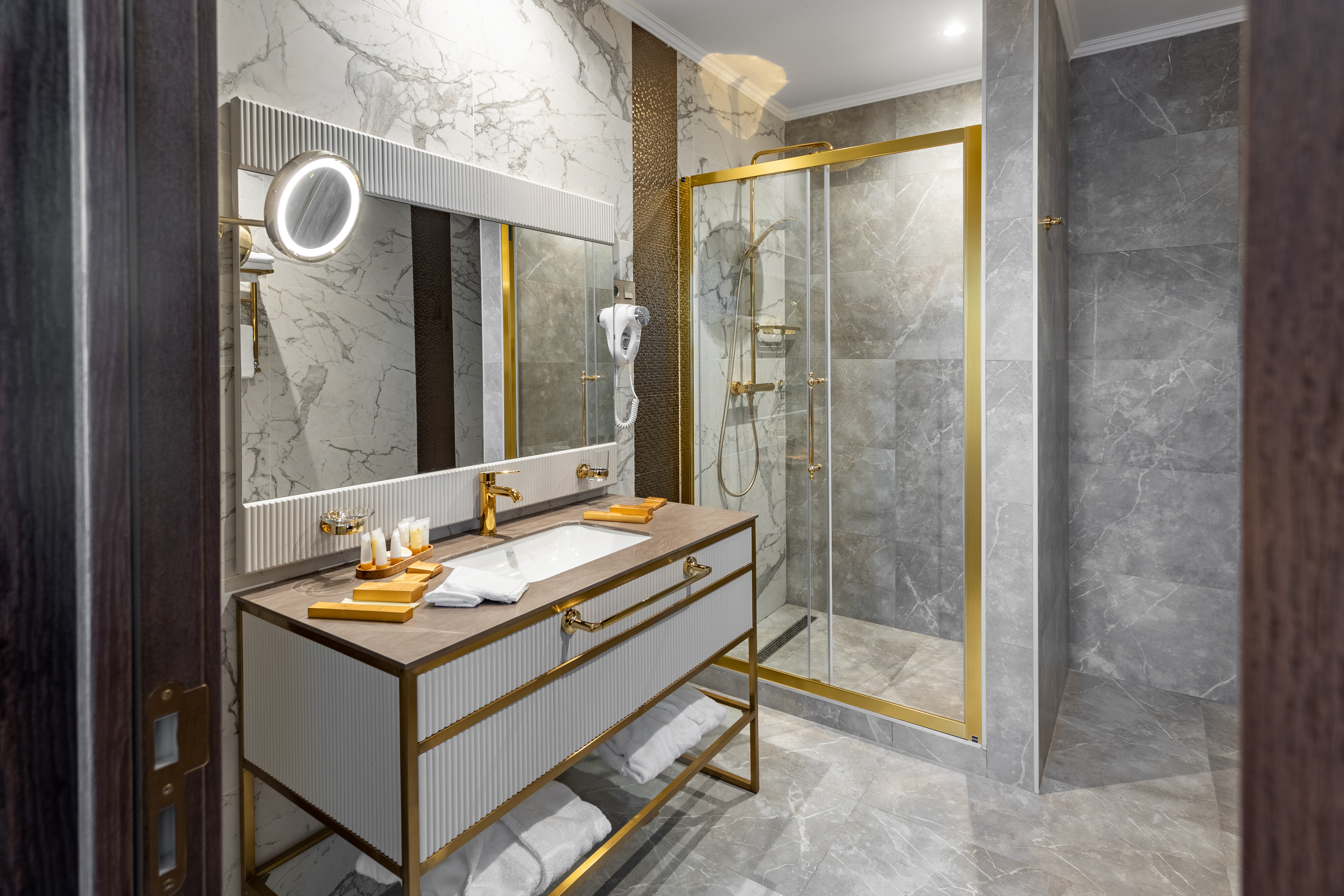 Фото Ирыстон