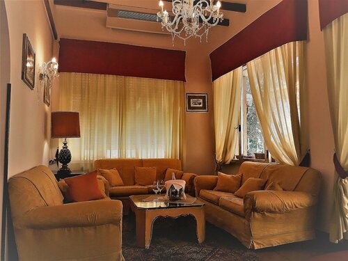 Отель Albergo Casa Rossa в Монтекатини-Терме
