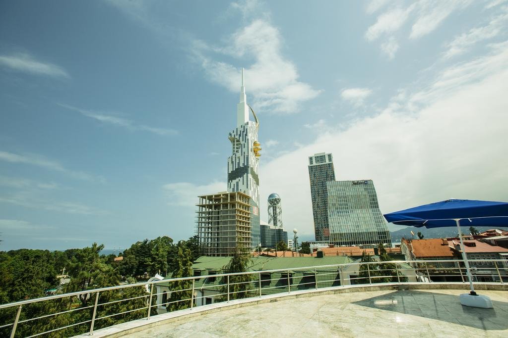 Фото Intourist Palace Hotel & SPA