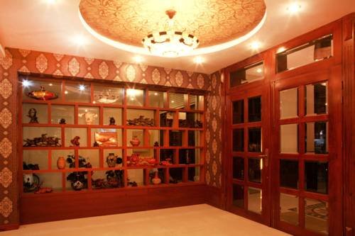 Фото Sunflowers Hotel