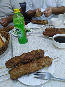 Tahtaça Şiş Kebap (Sughd Province, Gafurov İlçesi, dzhamoat Khaydara Usmonova, Ruman Köyü, Şifakar Sokak), cafetería