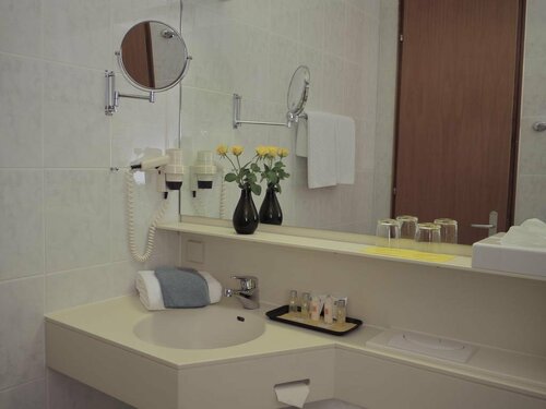 Гостиница Comfort Hotel Atlantic Muenchen Sued в Оттобрунне