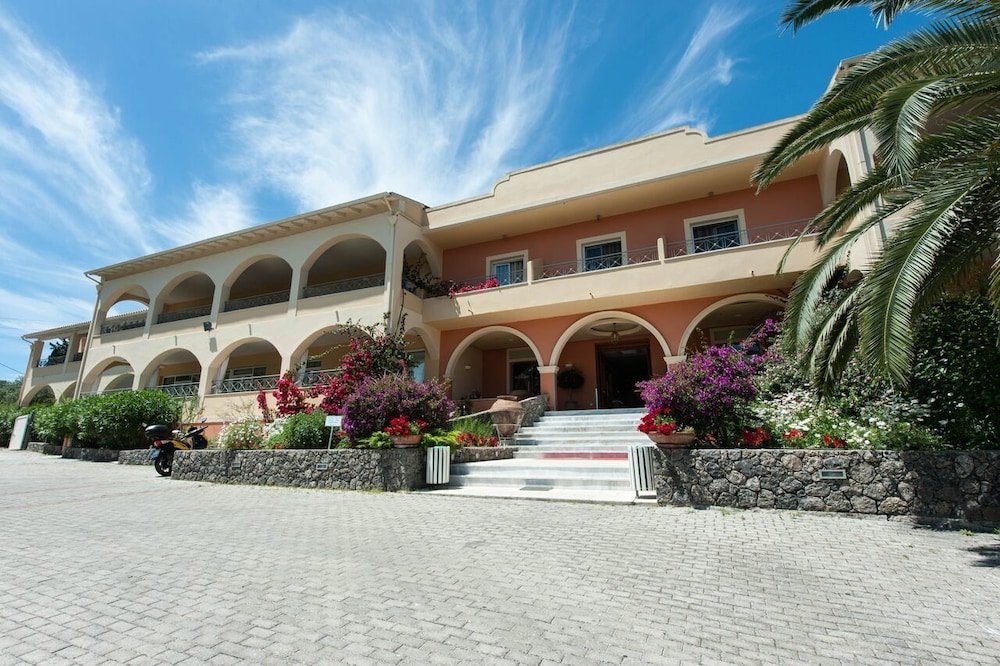 Фото Art Hotel Debono