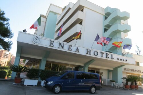 Гостиница Enea Hotel Pomezia в Помеции