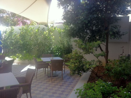 Фото Atrion Hotel