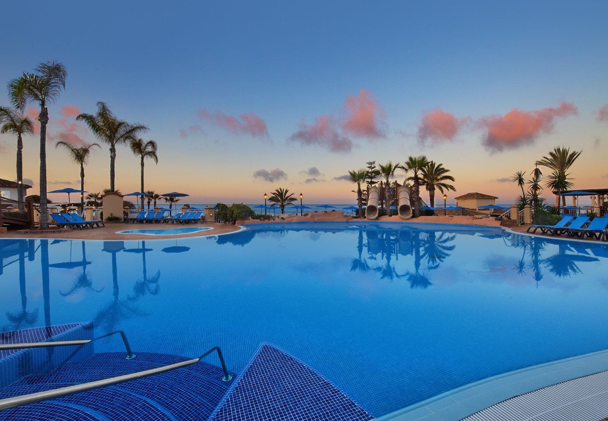 Фото Marbella Beach Resort at Club Playa Real