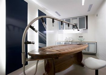 Фото Hotel Realm