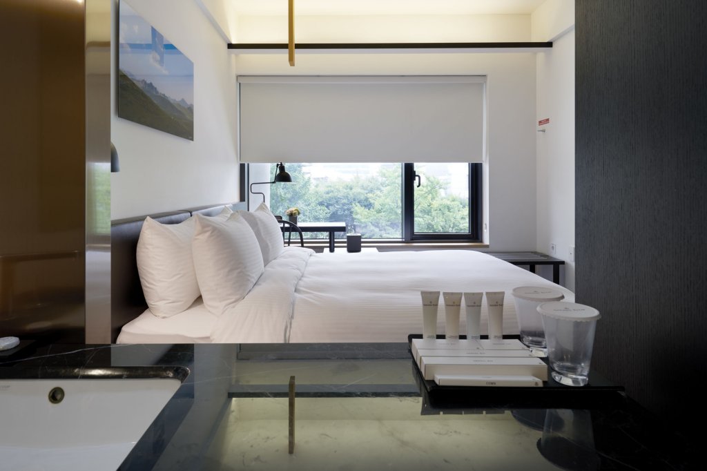 Фото Sotetsu Hotels The Splaisir Seoul Myeong Dong