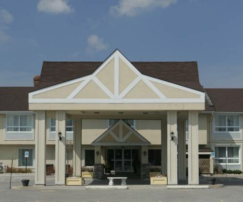 Гостиница Comfort Inn & x26; Suites Collingwood в Коллингвуде