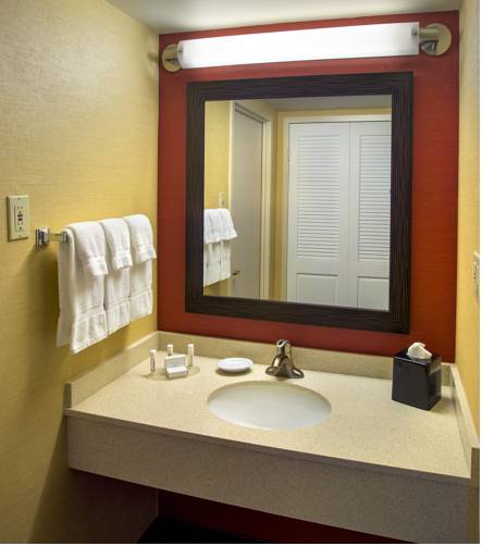 Фото Courtyard by Marriott