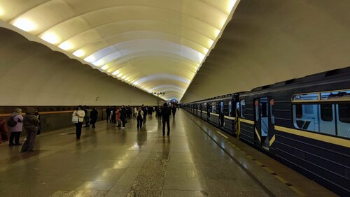 Prospekt Bolshevikov (Saint Petersburg, Kollontay Street, 20), metro station