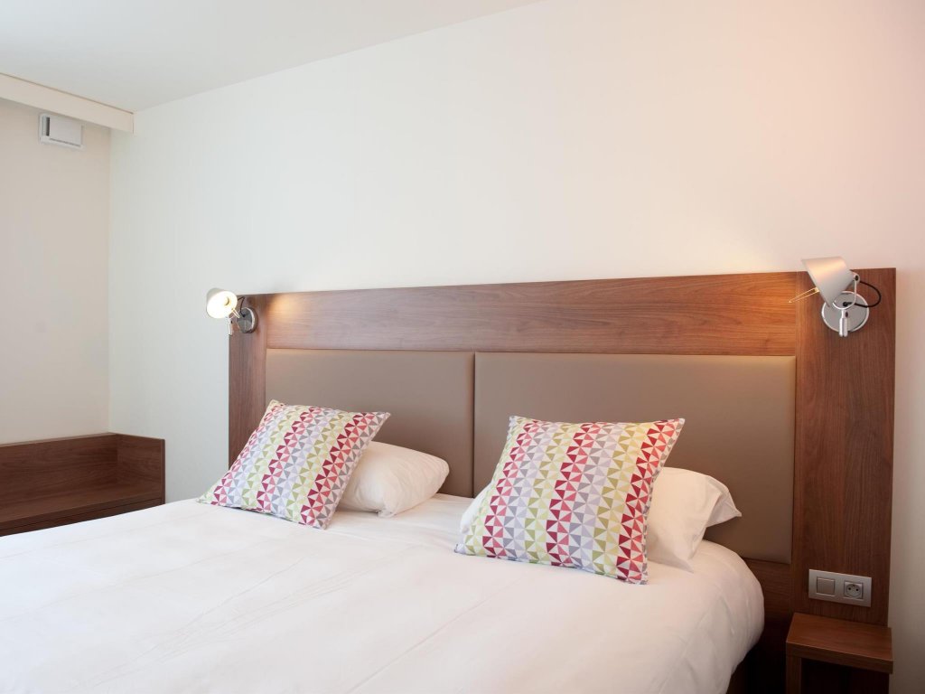 Фото Campanile Limoges Centre - Gare