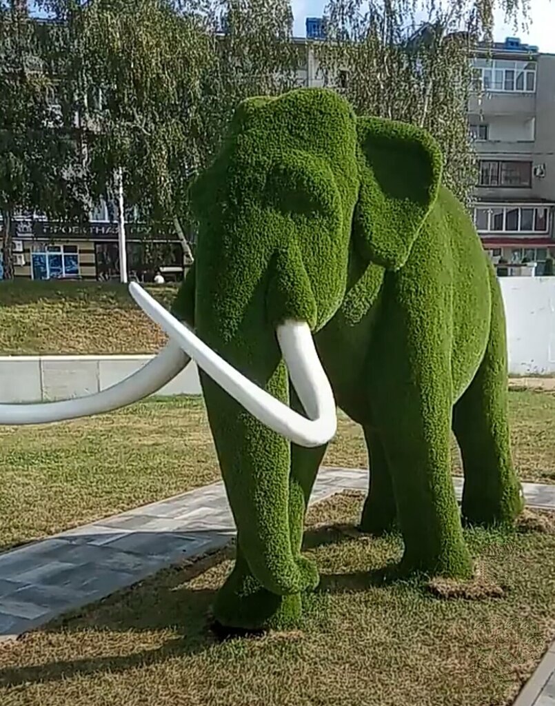 Жанровая скульптура Фанагорийский слон, Горячий Ключ, фото