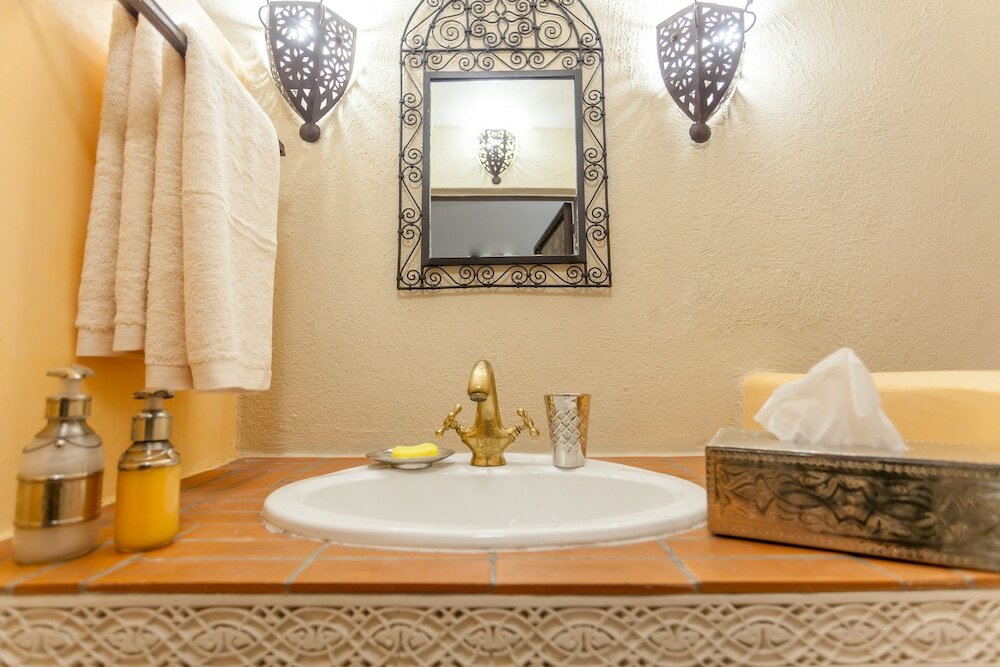 Фото Riad Hart Essoura