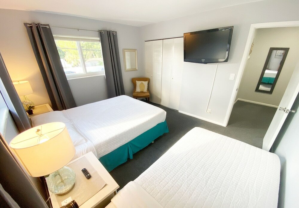 Фото Tarpon Harbor Vacation Rentals