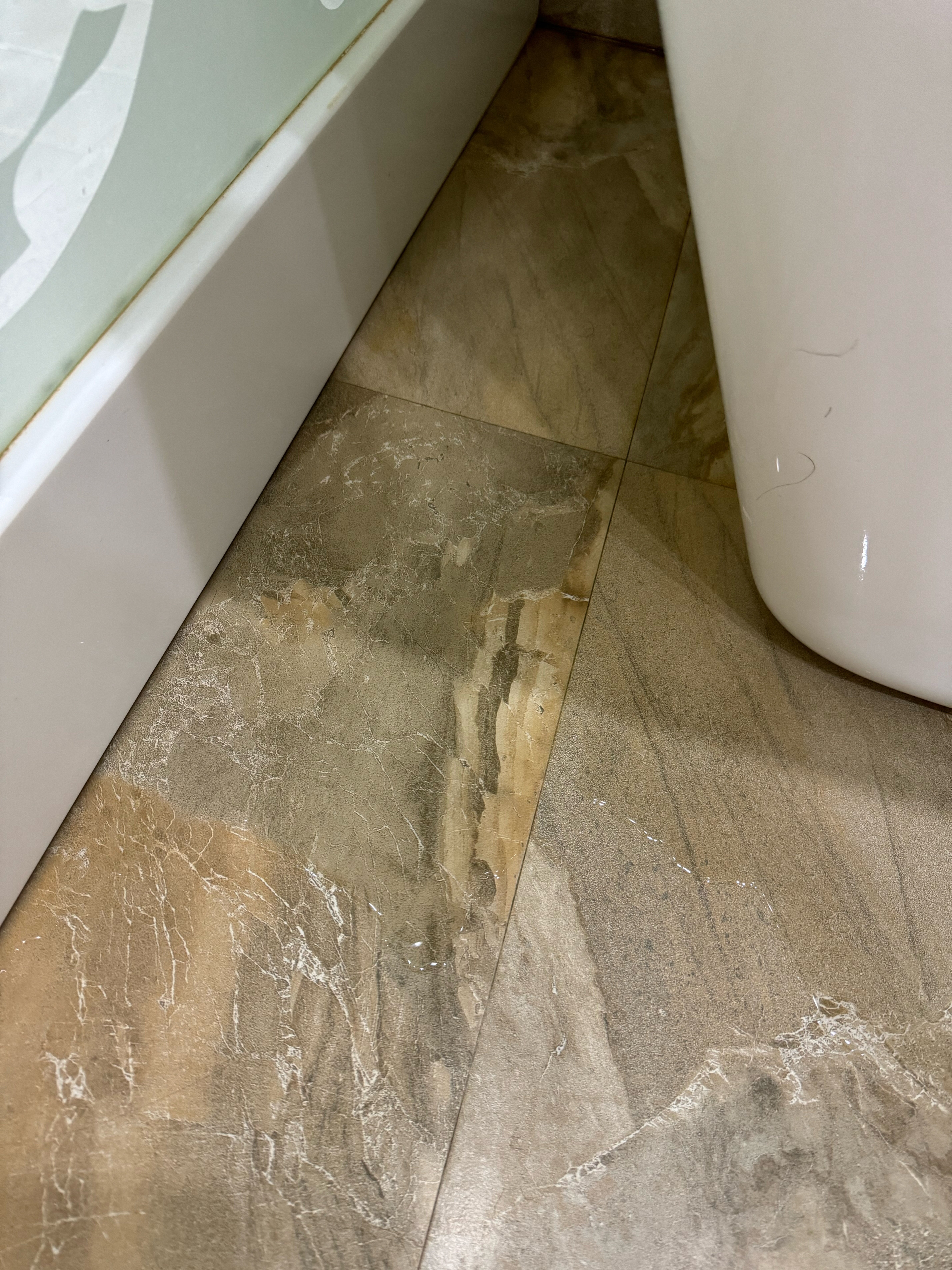 Фото Mariana Trench Hotel & SPA