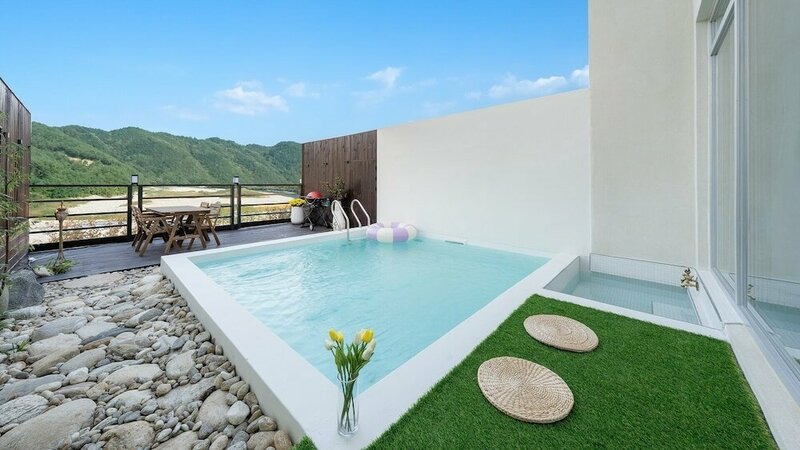 Гостиница Yangyang Labianrosepoolvilla