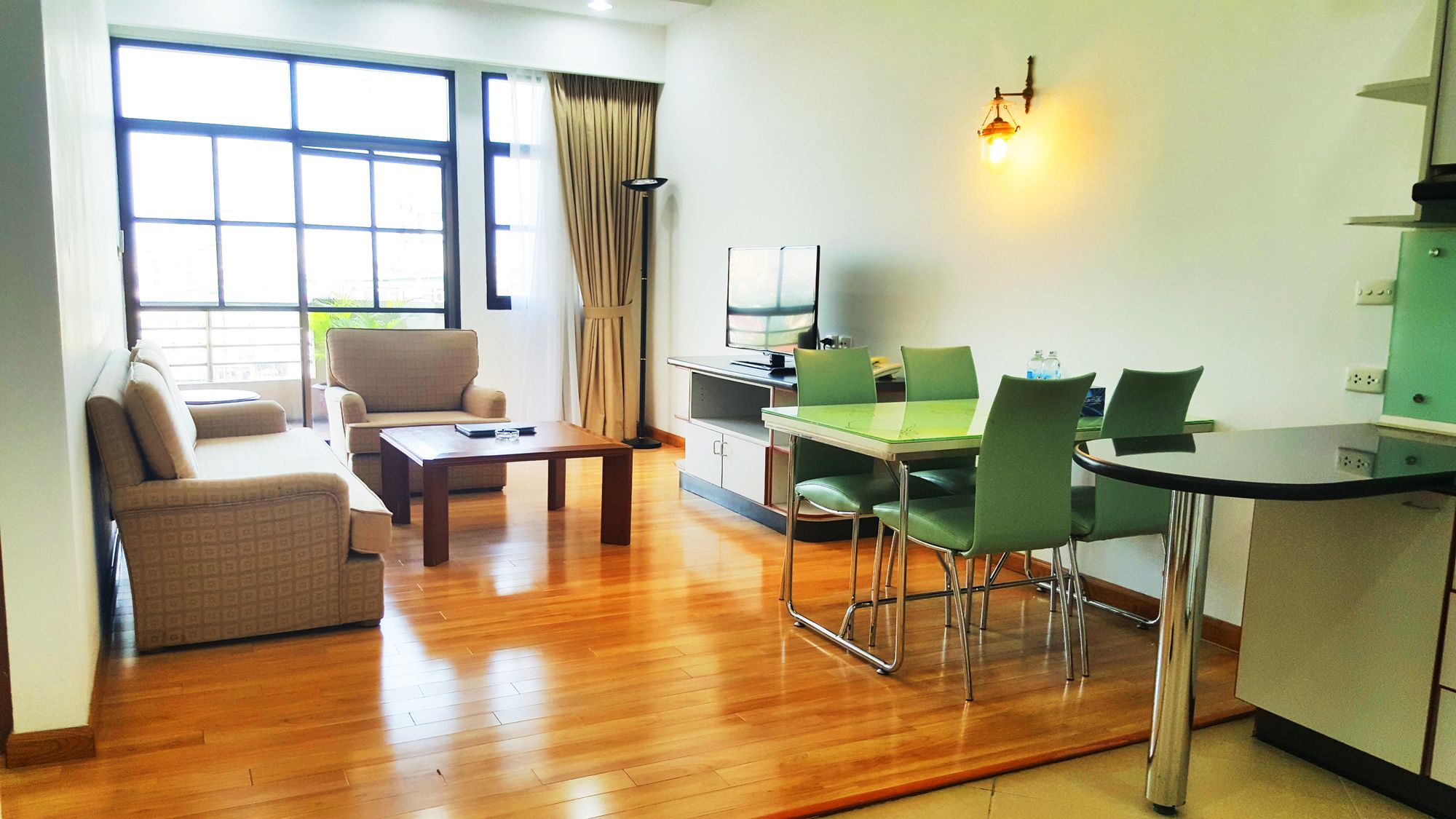 Фото Oriental Palace Apartment