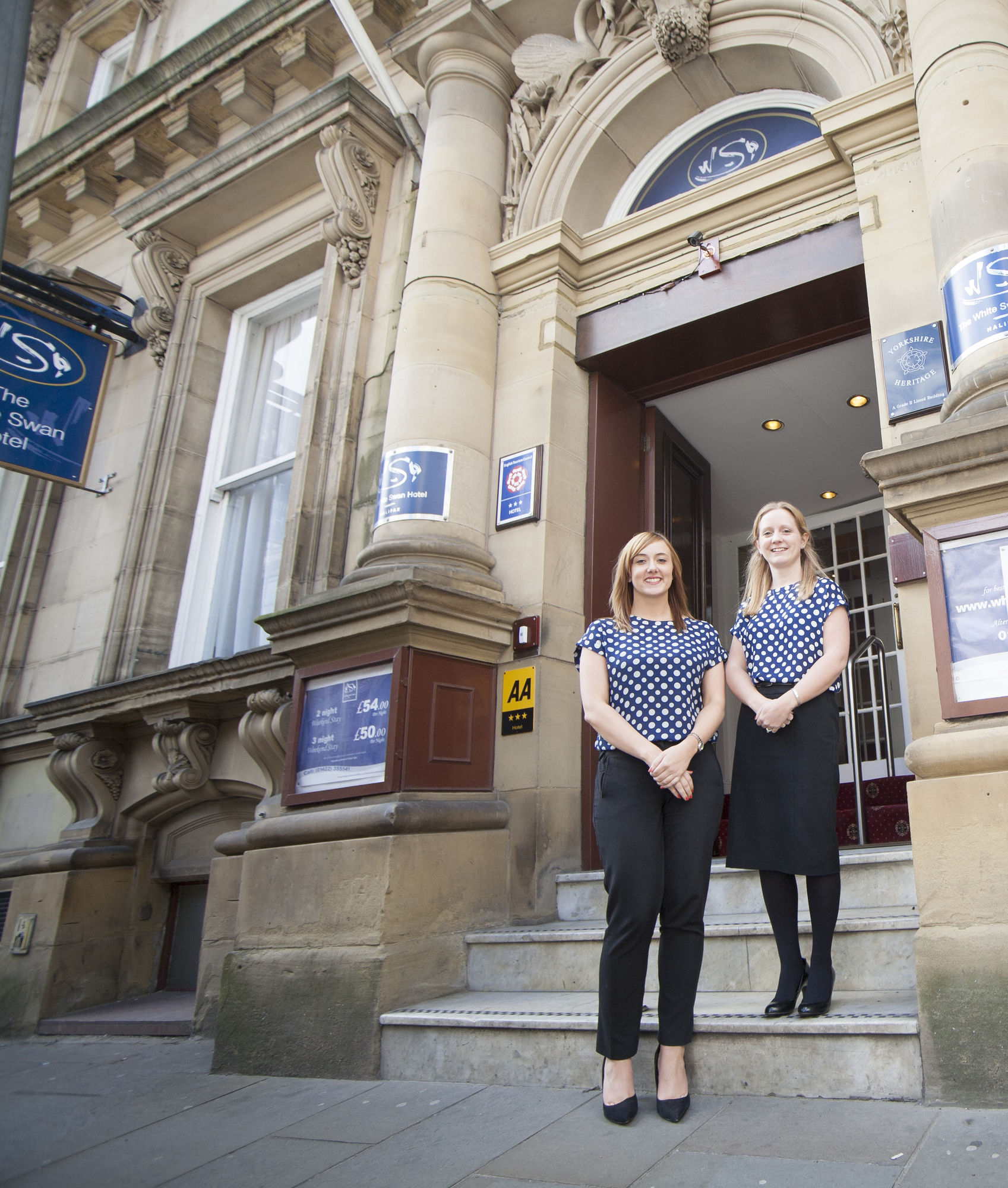 Фото The White Swan, Halifax