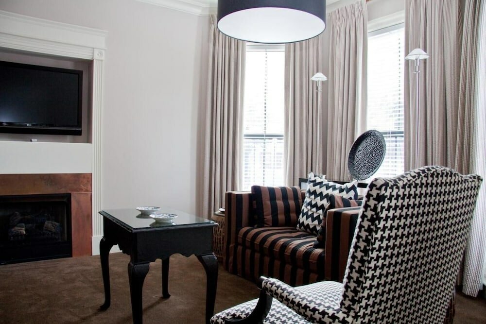 Фото The Inn At St Botolph