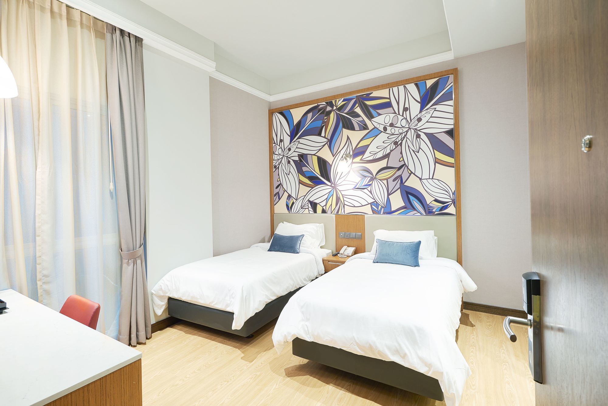 Фото Hotel Bencoolen @ Hong Kong Street