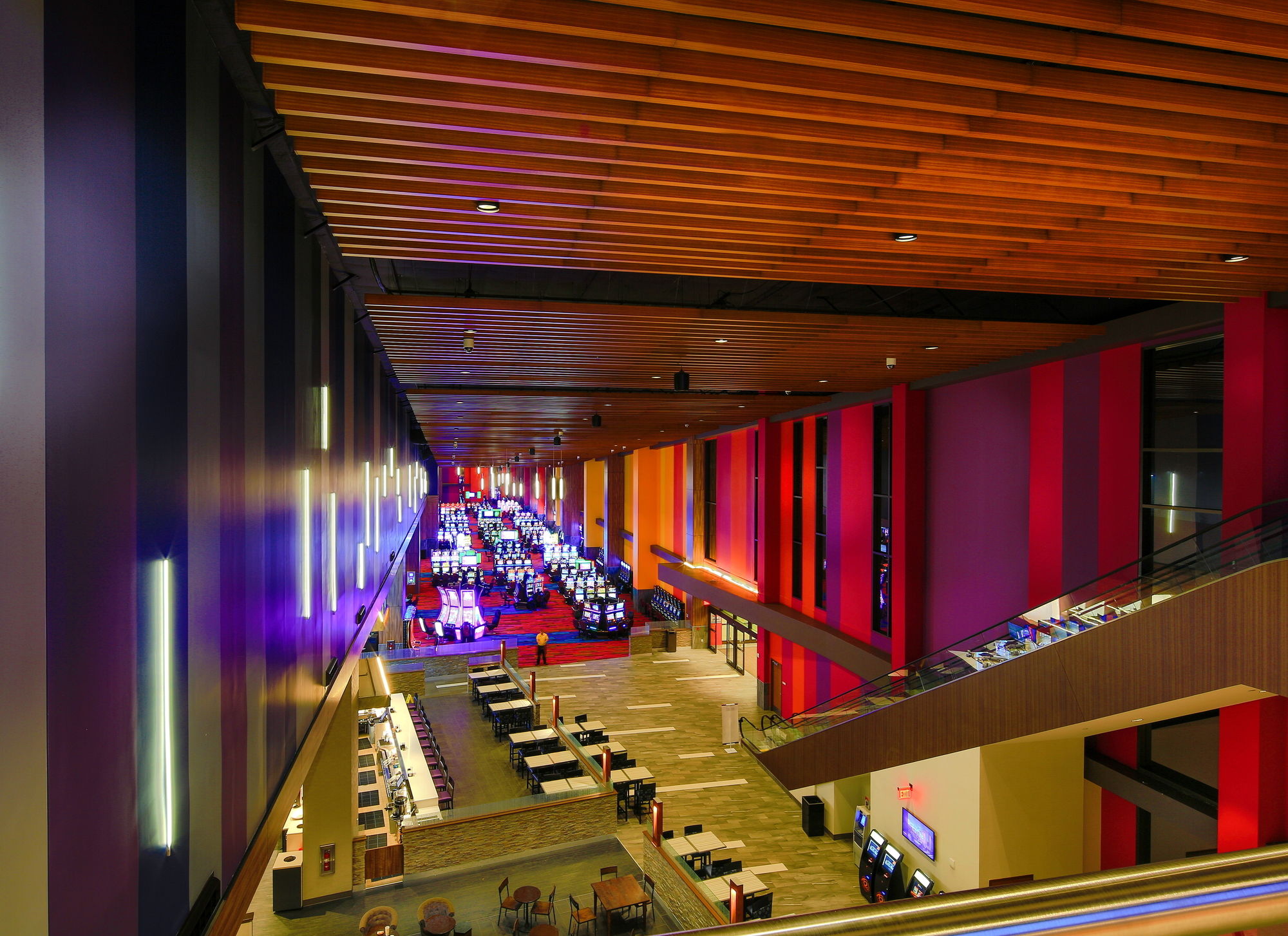 Фото Harrah's Cherokee Valley River Casino & Hotel