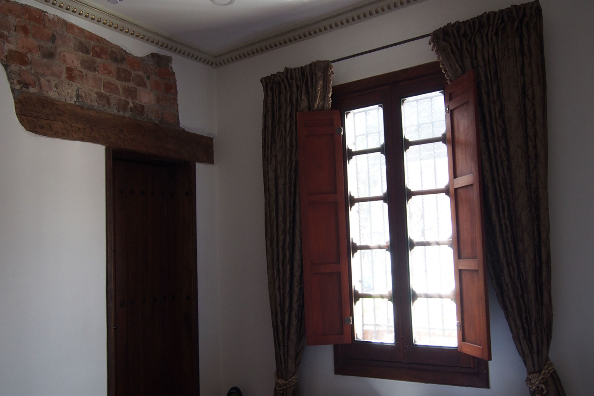 Фото Bogota Bed & Breakfast Inn