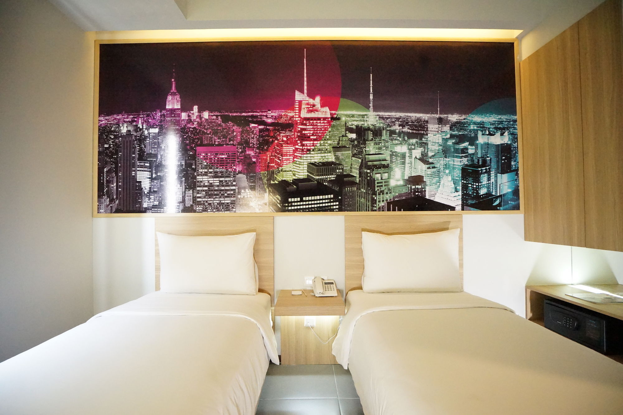 Фото Cleo Hotel Jemursari