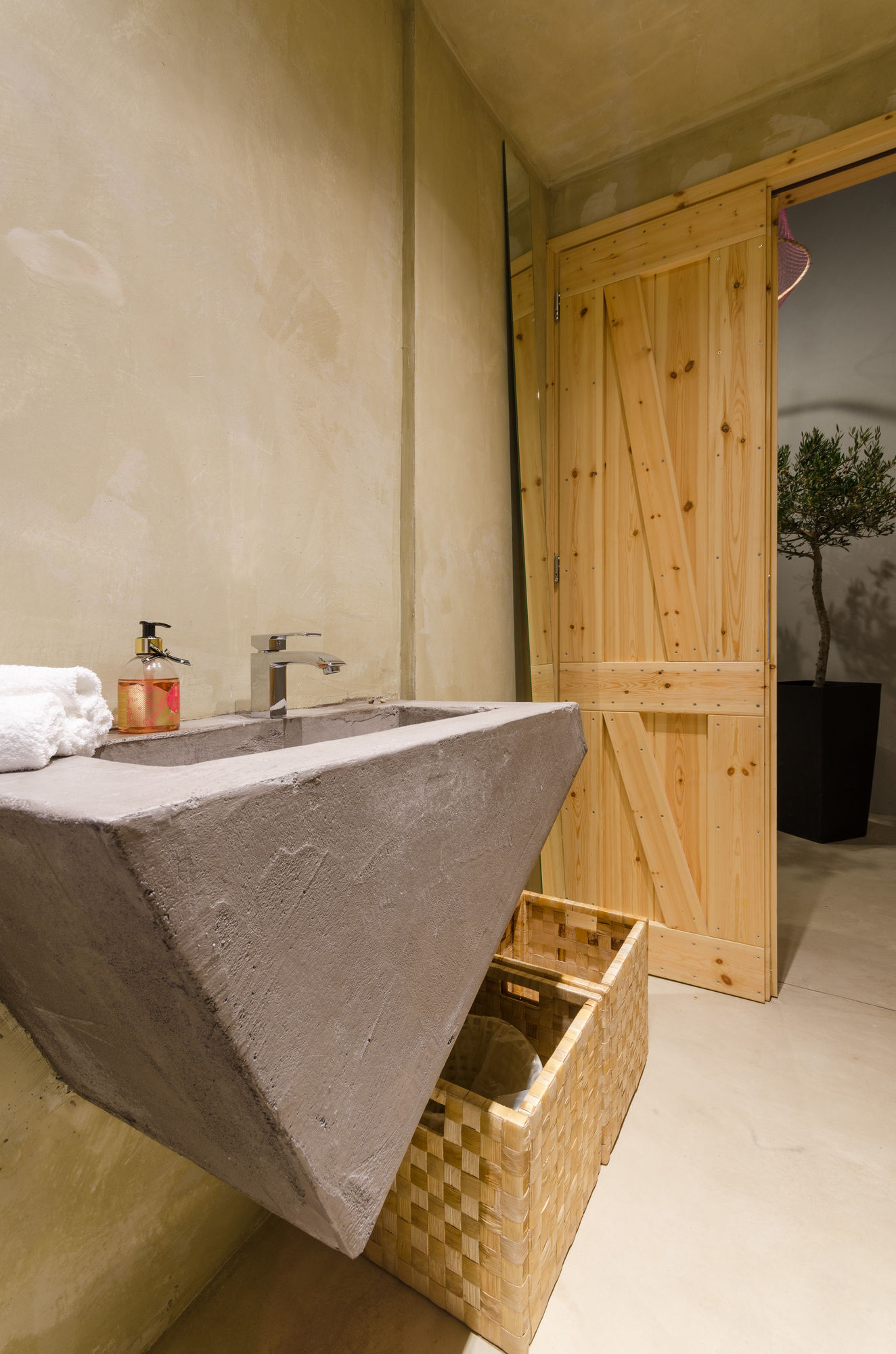 Фото Mama La Roosa