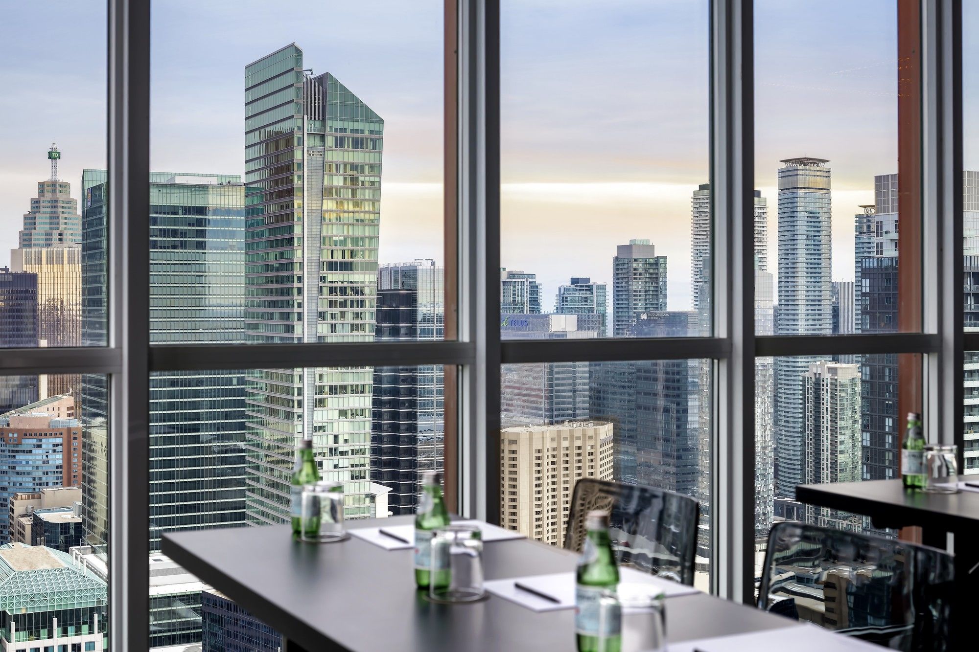 Фото Bisha Hotel Toronto