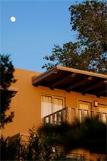 Фото Fort Marcy Hotel Suites by All Seasons Resort Lodging